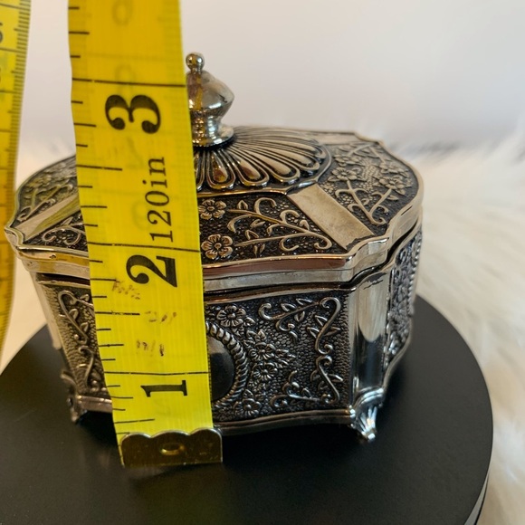 Vintage Elegant Silver and Black Decorative Box - Picture 2 of 6